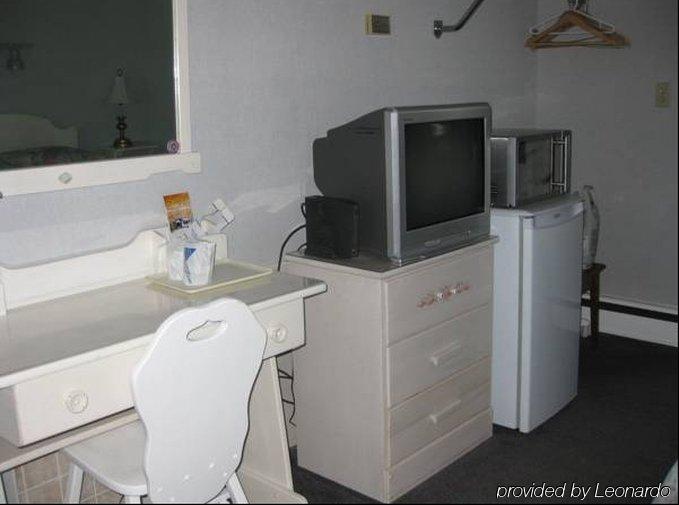 סאסקס Pinecone Motel מראה חיצוני תמונה