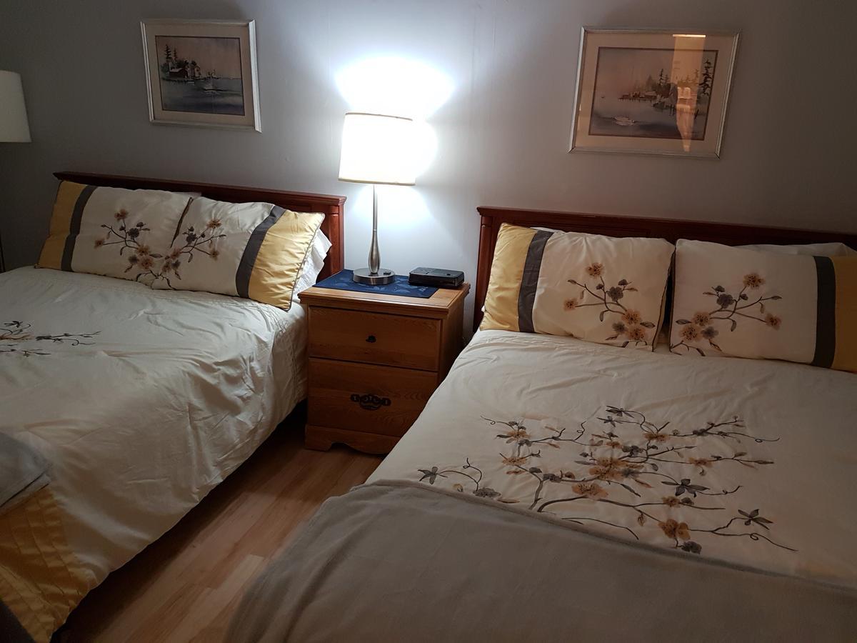 סאסקס Pinecone Motel מראה חיצוני תמונה